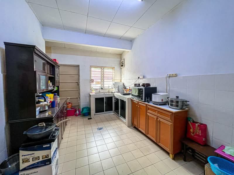 Rumah Teres 1 Tingkat untuk Dijual di Taman Pelangi Semenyih (Semenyih) - Azli Ibrahim - Kitchen - PropertyGuru.com.my