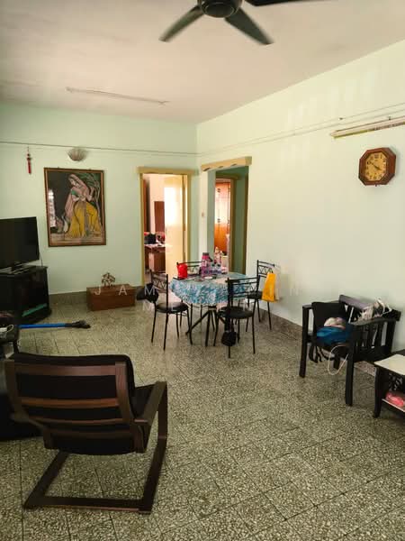 Rumah Banglo untuk Dijual di Taman Kolam Air (Johor Bahru) - Jamalatin Mesen - Living Room - PropertyGuru.com.my