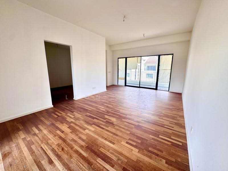 3-storey Terraced House for Sale in Rawang (Selangor) - LEON WONG - PropertyGuru.com.my