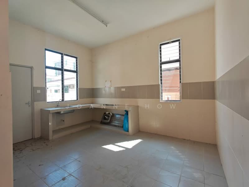 Rumah Berkembar untuk Dijual di Taman Desa Idaman (Durian Tunggal) - Joanne How - Kitchen - PropertyGuru.com.my