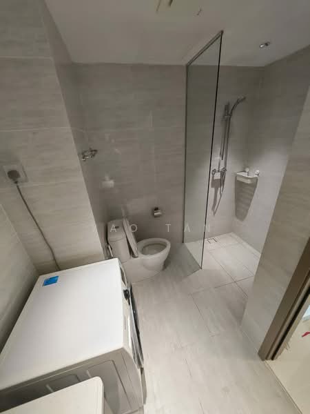 Servis Apartment untuk Disewa di Baron Residence @ Lake City - Yao Tan - Bathroom - PropertyGuru.com.my