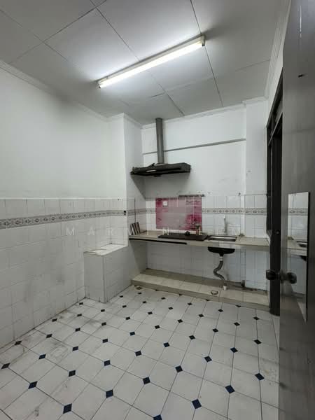 Kondominium untuk Dijual di Skudai Villa - Marvin Lim - Kitchen - PropertyGuru.com.my