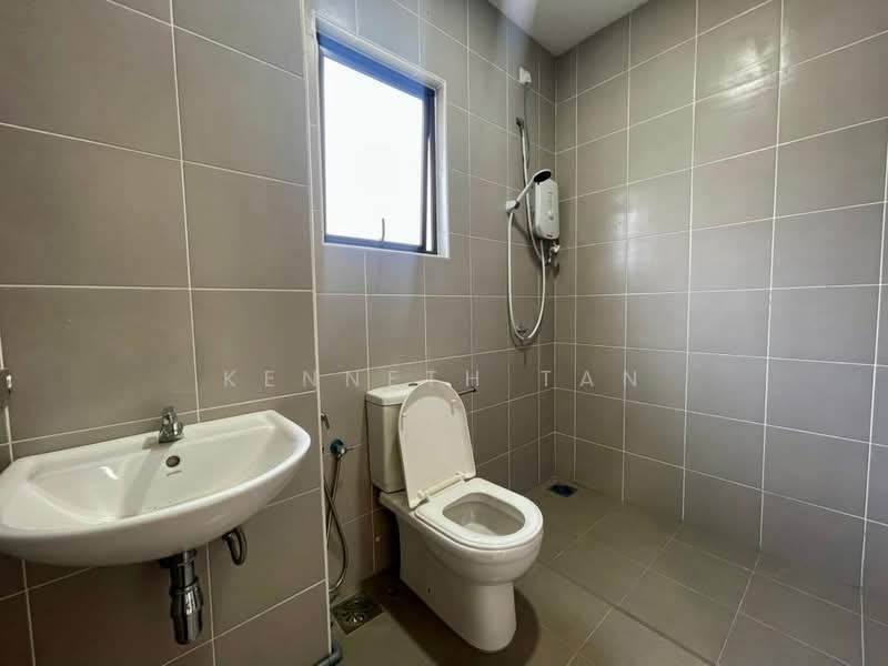Rumah Teres untuk Dijual di Iskandar Puteri (Nusajaya) (Johor) - Kenneth Tan - Bathroom - PropertyGuru.com.my