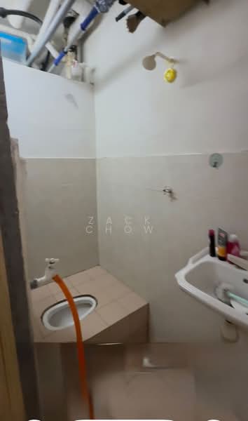 Flat for Sale at Taman Mount Austin - Zack Chow - Bathroom - PropertyGuru.com.my