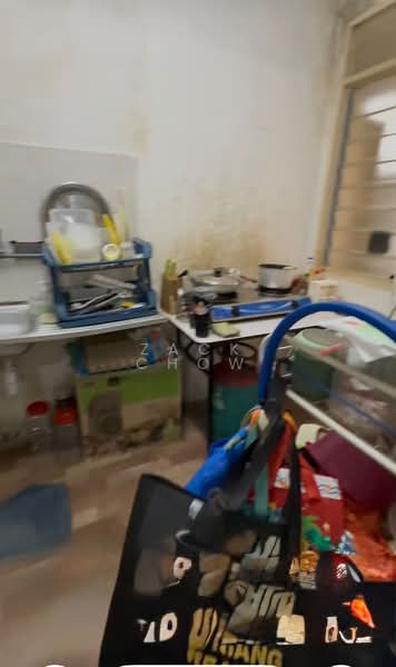 Flat for Sale at Taman Mount Austin - Zack Chow - Kitchen - PropertyGuru.com.my
