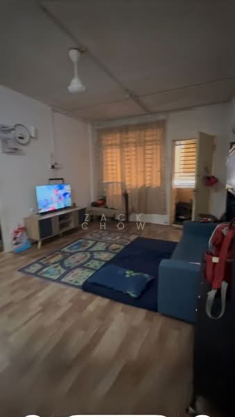 Flat for Sale at Taman Mount Austin - Zack Chow - Living Room - PropertyGuru.com.my