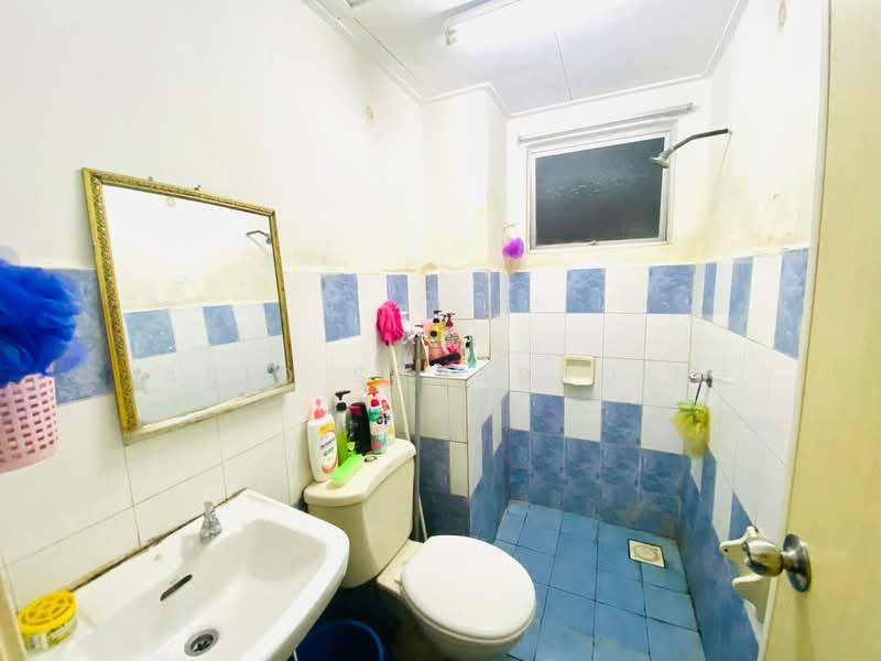 Condominium for Sale at Cengal Condominium - Abid Sabarudin - Bathroom - PropertyGuru.com.my