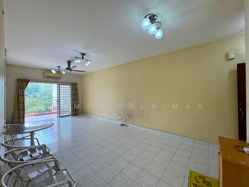 Condominium for Sale at Vista Amani - Yasmin Sulaiman - Living Room - PropertyGuru.com.my