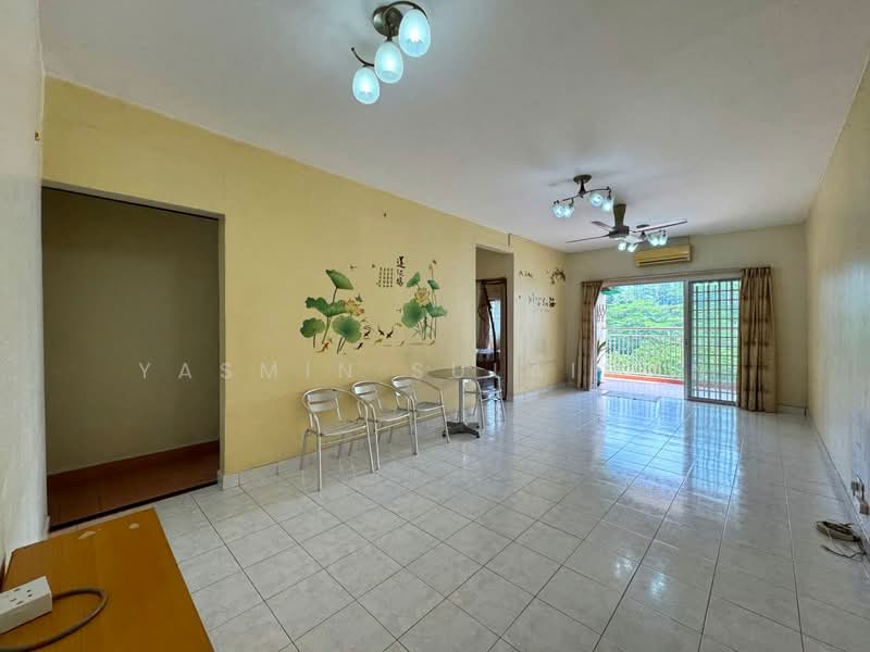 Condominium for Sale at Vista Amani - Yasmin Sulaiman - Living Room - PropertyGuru.com.my
