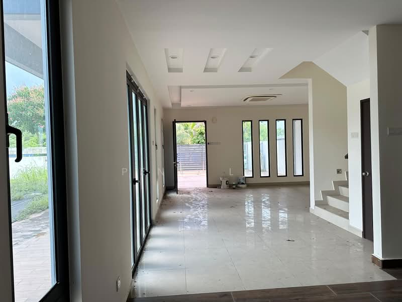 2-storey Terraced House for Sale in Johor Bahru (Johor) - Penny Lee - Living Room - PropertyGuru.com.my