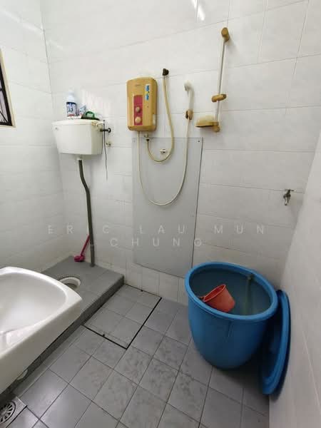 Rumah Teres 2 Tingkat untuk Dijual di BANDAR PUCHONG JAYA (Puchong) - Eric Lau Mun Chung - Bathroom - PropertyGuru.com.my