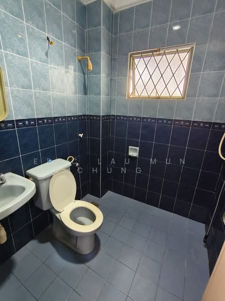 Rumah Teres 2 Tingkat untuk Dijual di BANDAR PUCHONG JAYA (Puchong) - Eric Lau Mun Chung - Bathroom - PropertyGuru.com.my