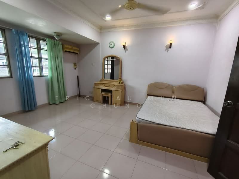 Rumah Teres 2 Tingkat untuk Dijual di BANDAR PUCHONG JAYA (Puchong) - Eric Lau Mun Chung - Bedroom - PropertyGuru.com.my