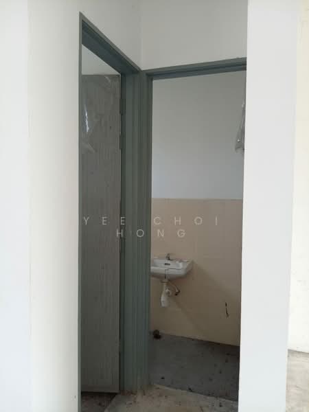 Shop for Sale in Perai (Penang) - Yee Choi Hong - Bathroom - PropertyGuru.com.my