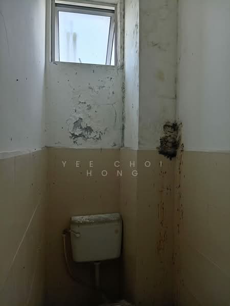 Shop for Sale in Perai (Penang) - Yee Choi Hong - Bathroom - PropertyGuru.com.my