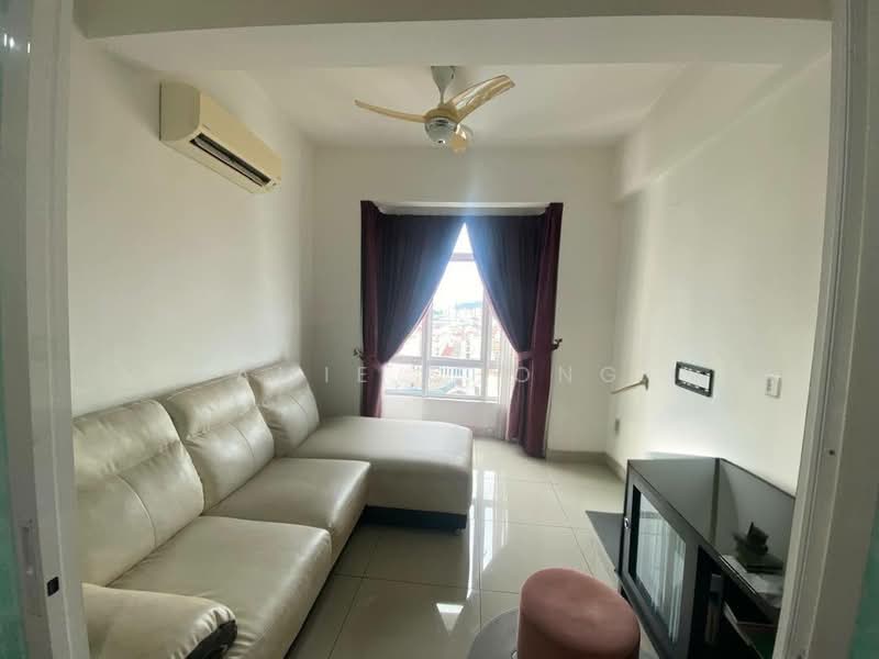 Kondominium untuk Dijual di The Majestic - Amie Chong - Living Room - PropertyGuru.com.my