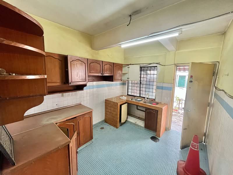 Rumah Teres 2 Tingkat untuk Dijual di Selayang (Selangor) - Azli Ibrahim - Kitchen - PropertyGuru.com.my