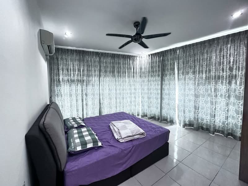 Kondominium untuk Dijual di The Brezza - Jenny Leong - Bedroom - PropertyGuru.com.my