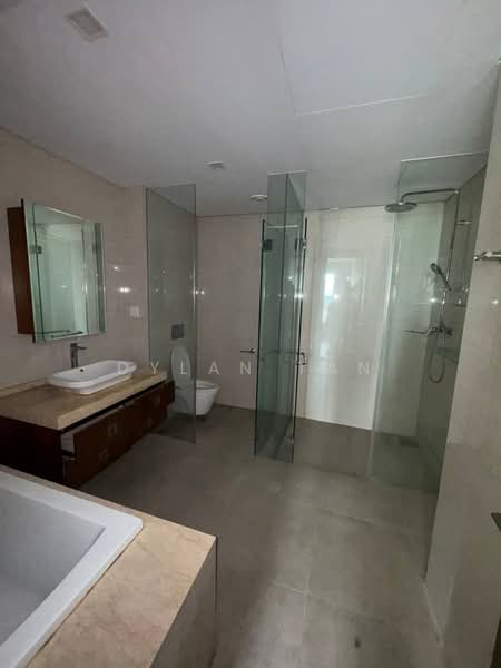Servis Apartment untuk Disewa di Puteri Cove Residences - Dylan Tan - Bathroom - PropertyGuru.com.my