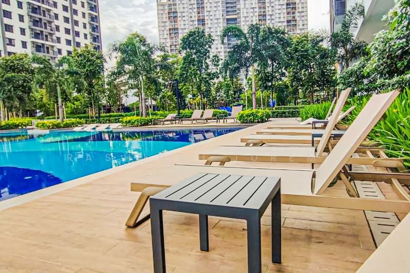 Servis Apartment untuk Dijual di M Luna - Rashidah Juremi - Pool - PropertyGuru.com.my