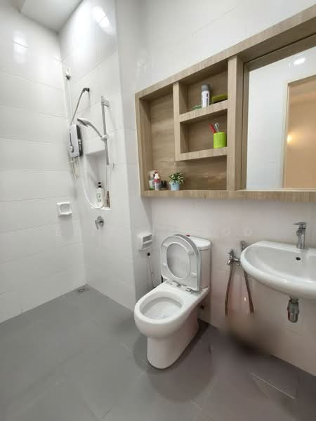 Rumah Teres untuk Dijual di Johor Bahru (Johor) - Elleyna Soo - Bathroom - PropertyGuru.com.my