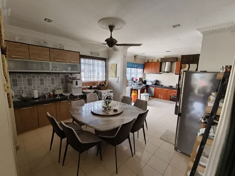 Rumah Teres 2 Tingkat untuk Dijual di Bandar Putra Permai (Seri Kembangan) - Faliyana binti Muda - PropertyGuru.com.my