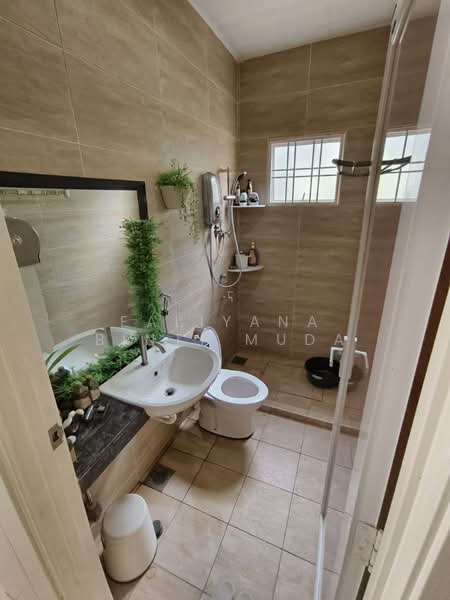 Rumah Teres 2 Tingkat untuk Dijual di Bandar Putra Permai (Seri Kembangan) - Faliyana binti Muda - PropertyGuru.com.my