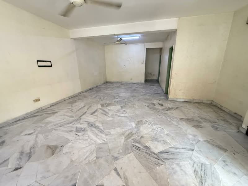 Terraced House for Sale in Bandar Country Homes (Rawang) - Jacky Liew - Living Room - PropertyGuru.com.my