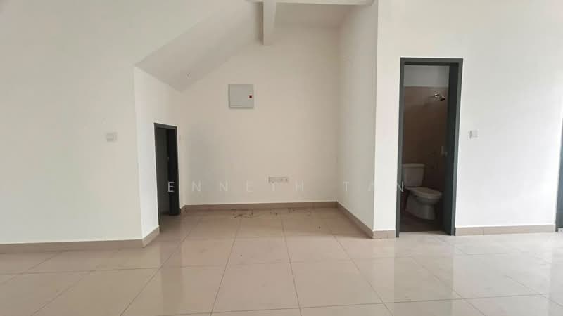 Terraced House for Sale in Johor Bahru (Johor) - Kenneth Tan - Bathroom - PropertyGuru.com.my