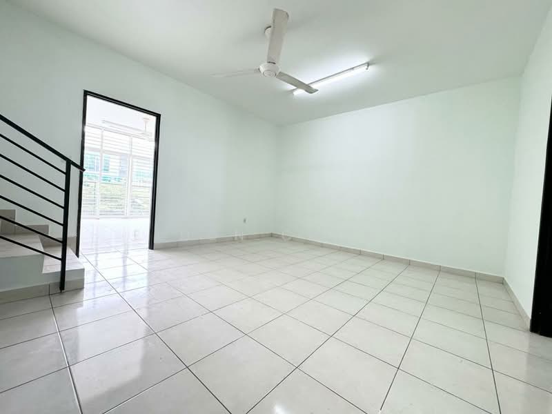 3-storey Terraced House for Sale in Kajang (Selangor) - Eldon Chong - Living Room - PropertyGuru.com.my