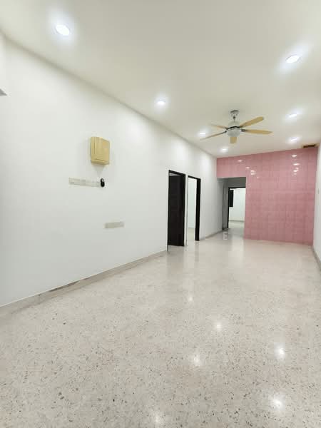 1-storey Terraced House for Sale in Skudai (Johor) - Coco Lee - Living Room - PropertyGuru.com.my