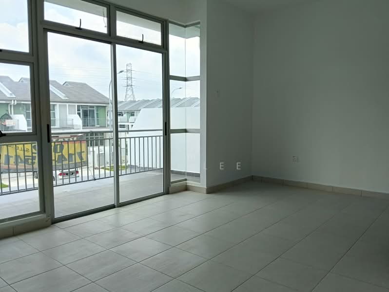 Rumah Teres 2 Tingkat untuk Disewa di Bandar Putra (Kulai) - Ben Lee - Balcony - PropertyGuru.com.my