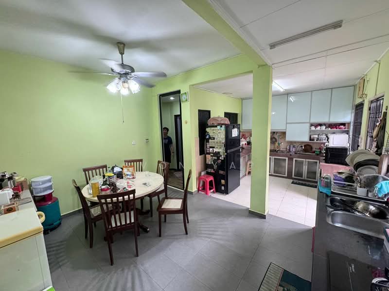 Rumah Teres 1.5 Tingkat untuk Dijual di Taman Mutiara Rini (Skudai) - Evon Yap - Kitchen - PropertyGuru.com.my