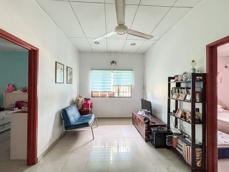 2-storey Terraced House for Sale in Petaling Jaya (Selangor) - Vincent Liaw - Living Room - PropertyGuru.com.my