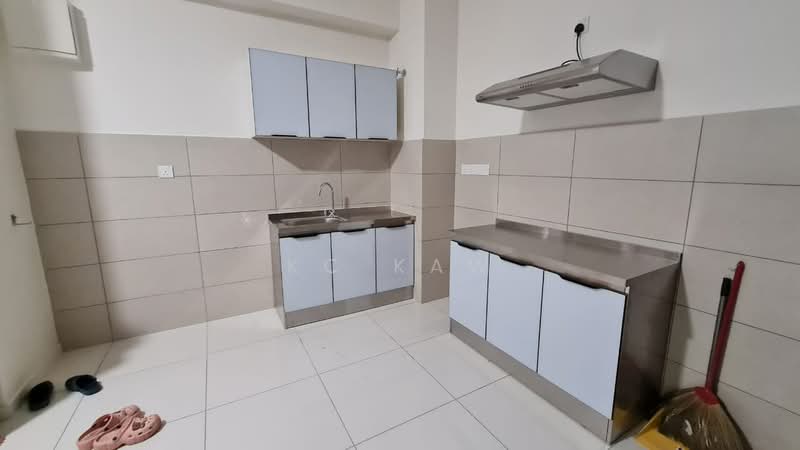 Servis Apartment untuk Disewa di Emerald 9 - KC KAW - Kitchen - PropertyGuru.com.my