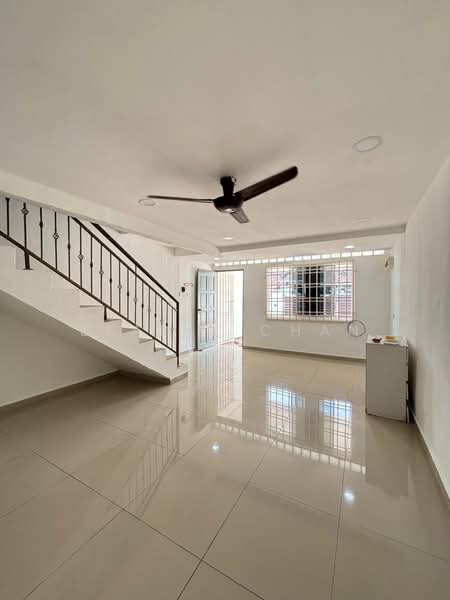 2-storey Terraced House for Sale in Taman Johor Jaya (Johor Bahru) - Elaine Chan - Living Room - PropertyGuru.com.my