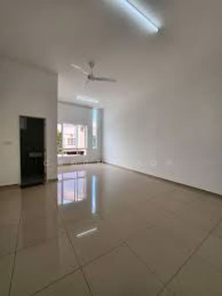 Rumah Teres untuk Dijual di Bandar Sri Sendayan (Negeri Sembilan) - Rich Rao - Living Room - PropertyGuru.com.my