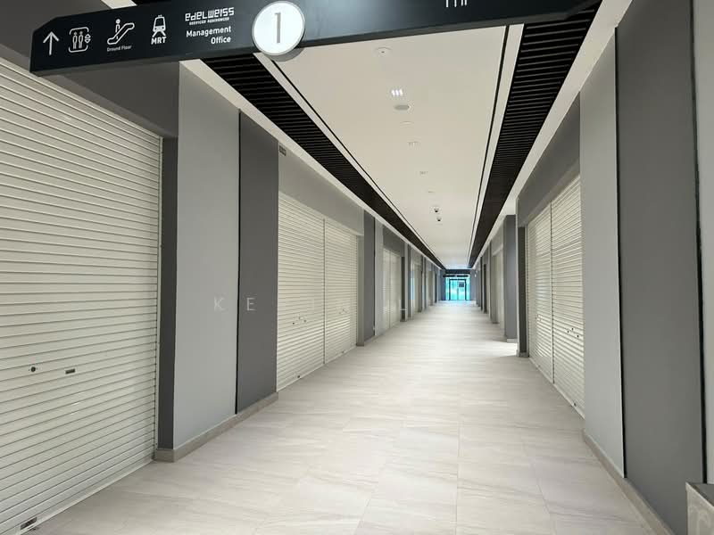 Shop / Office untuk Disewa di Kota Damansara (Selangor) - Kevin Lum - Corridor - PropertyGuru.com.my
