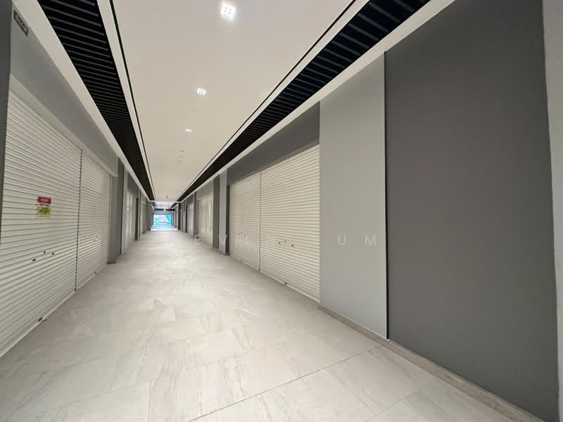 Shop / Office untuk Disewa di Kota Damansara (Selangor) - Kevin Lum - Corridor - PropertyGuru.com.my