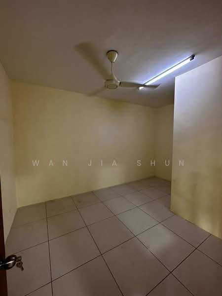 Kondominium untuk Disewa di Platinum Lake PV 20 - Wan Jia Shun - PropertyGuru.com.my