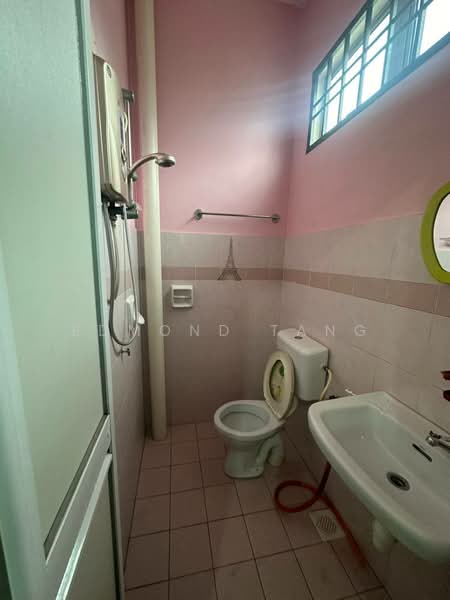 Rumah Teres 1 Tingkat untuk Disewa di Taman Nusa Bestari 2 (Iskandar Puteri (Nusajaya)) - Edmond Tang - Bathroom - PropertyGuru.com.my