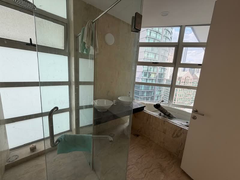 Kondominium untuk Dijual di Idaman Residence - Kweenie Chong - Bathroom - PropertyGuru.com.my