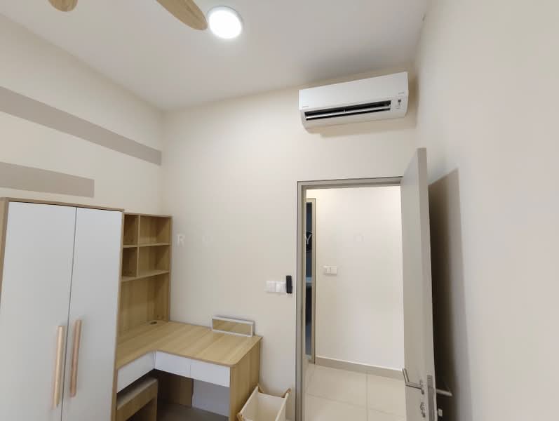 Service Residence for Sale at Quinn Residence - Rony Yeo - Interior - PropertyGuru.com.my