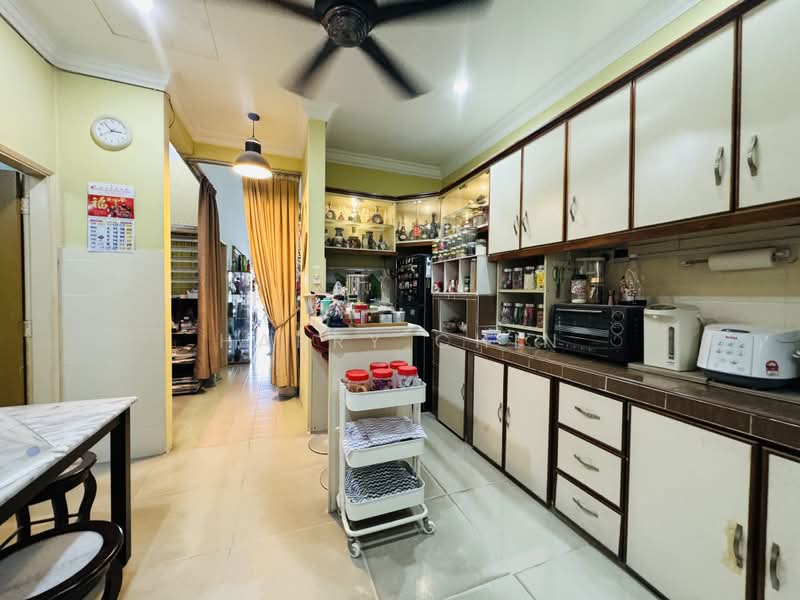 Terraced House for Sale in Cheras (Selangor) - Harry Chin - Kitchen - PropertyGuru.com.my