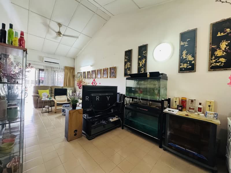 Terraced House for Sale in Cheras (Selangor) - Harry Chin - Living Room - PropertyGuru.com.my