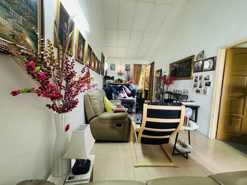 Terraced House for Sale in Cheras (Selangor) - Harry Chin - Living Room - PropertyGuru.com.my