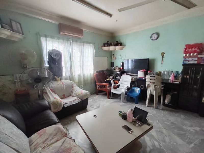 Rumah Flat untuk Dijual di Rajawali Apartment - Katherine Leong - Living Room - PropertyGuru.com.my