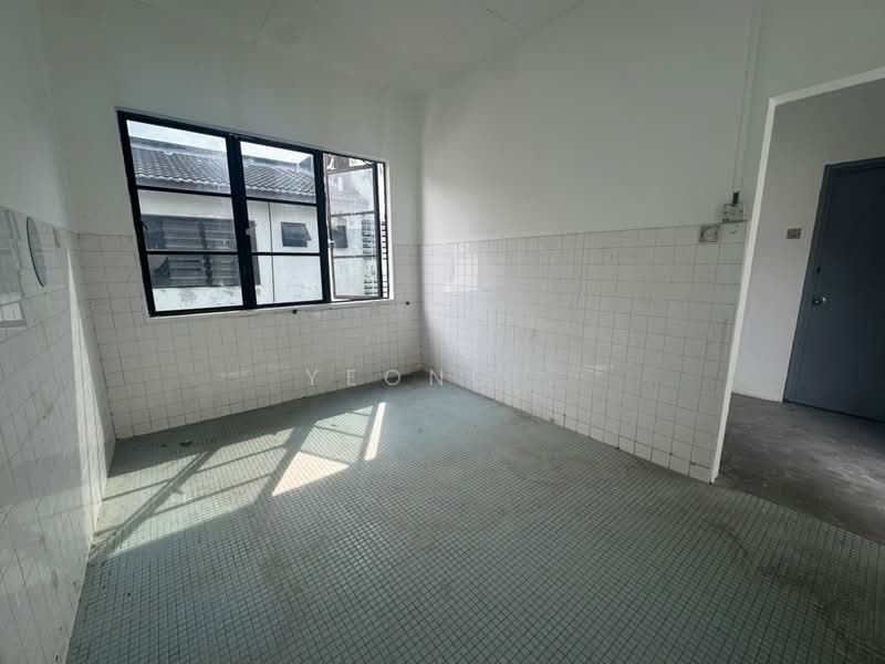 Kedai / Pejabat untuk Disewa di Seksyen 2, Taman Kinrara (Puchong) - Yeong . - Interior - PropertyGuru.com.my