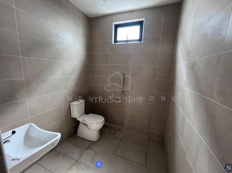 Kedai / Pejabat untuk Dijual di Bandar Seri Botani (Ipoh) - Ainsley Thong - Bathroom - PropertyGuru.com.my