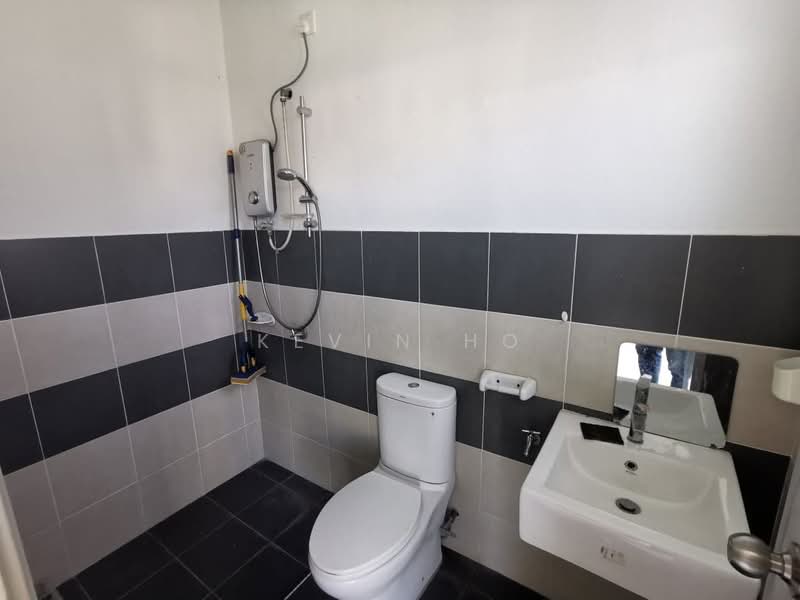 2-storey Terraced House for Sale in Taman Bestari Perdana (Pasir Gudang) - Kevin Ho - Bathroom - PropertyGuru.com.my